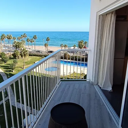 Encantador Estudio Frente Al Mar Benalmadena